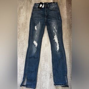 Fashion nova killing em kindly high rise Jean Size 3 medium blue wash